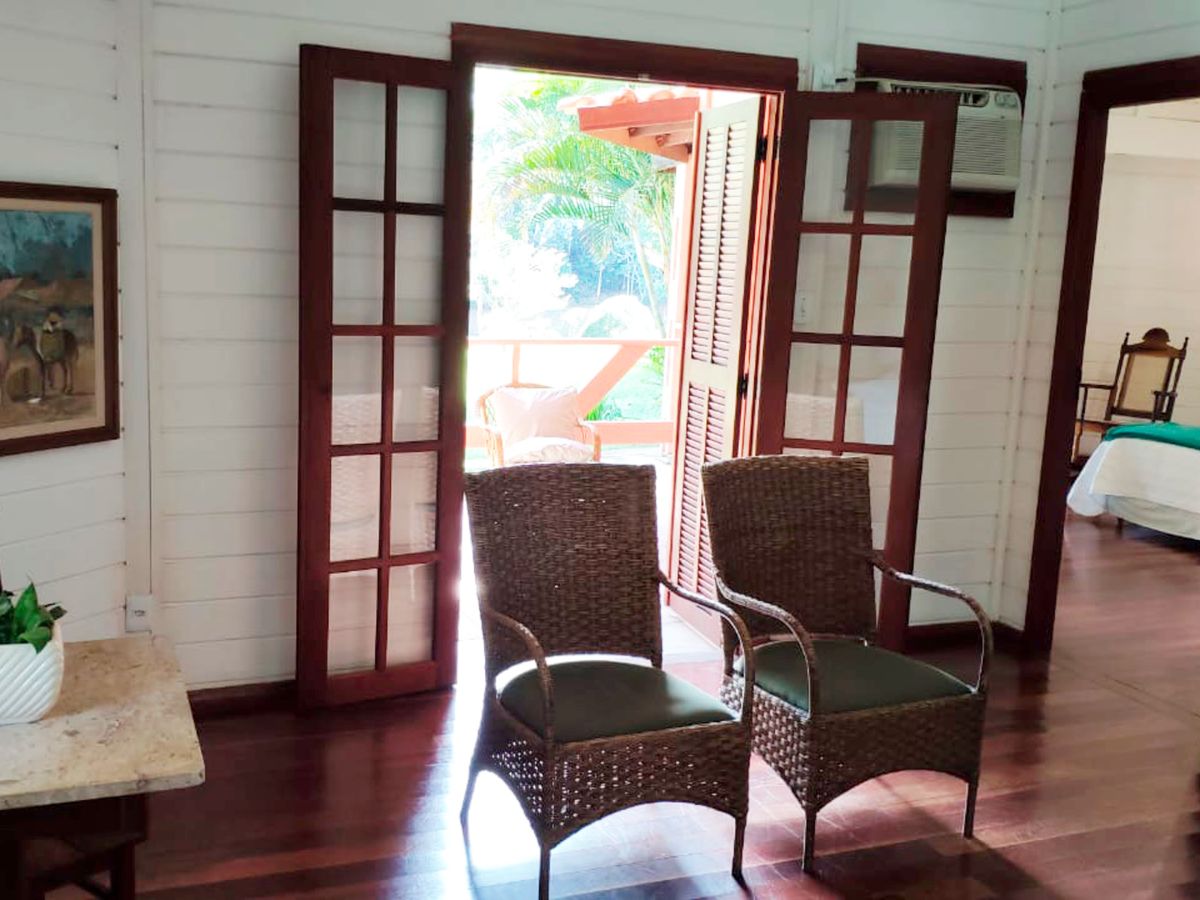 Fazenda do Cedro_Quarto bouganville 002.jpg