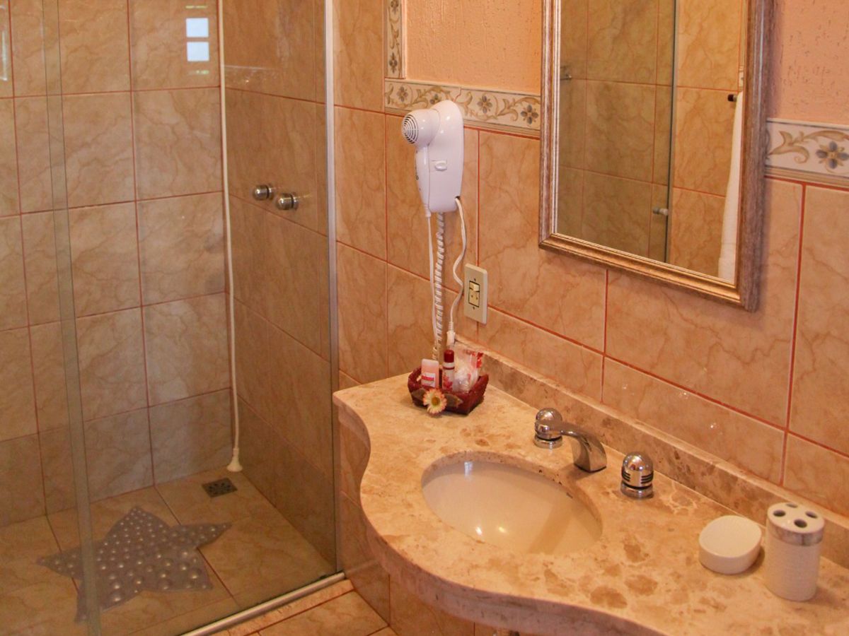 Fazenda do Cedro_Banheiro orquidea 001.jpg