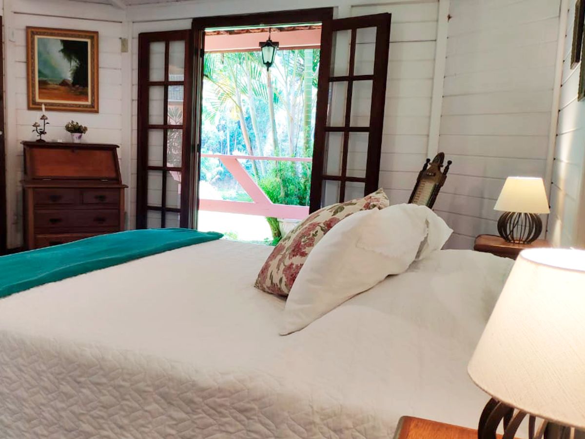 Fazenda do Cedro_Quarto bouganville 001.jpg