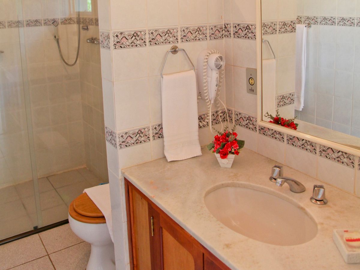 Fazenda do Cedro_Banheiro hortência 001.jpg